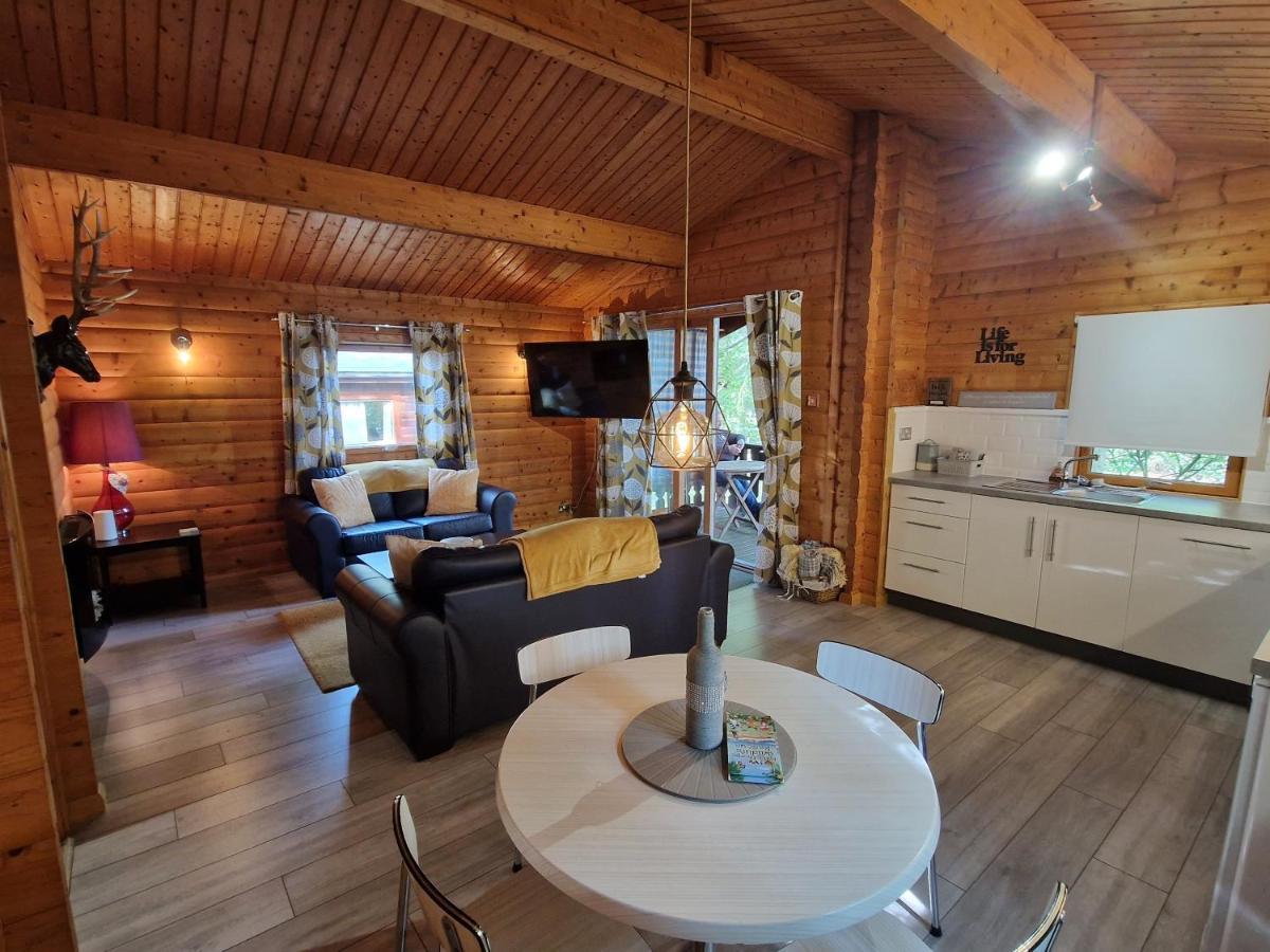 Pineshadow Lodge-Dog Friendly Kenwick Park Louth Louth  Ngoại thất bức ảnh